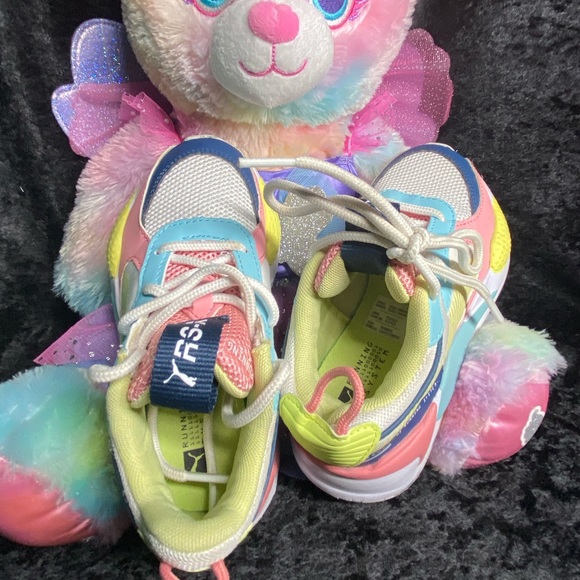 Puma RSX Kids
Size 11 - Picture 3 of 4